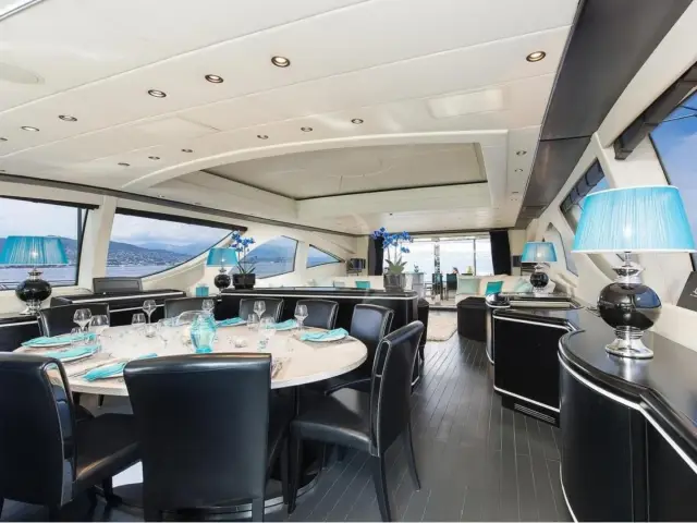 SHANE | Mangusta 130 — 14 / 33