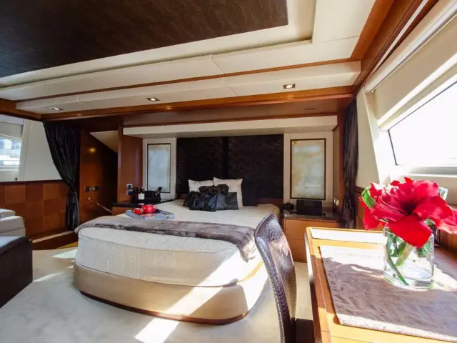 BABIECA | Azimut 105 — 17 / 17