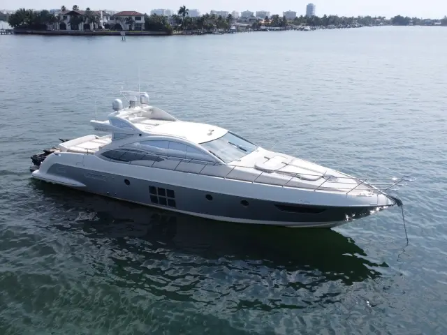 LIFE IS GREAT | Azimut 62S — 8 / 33