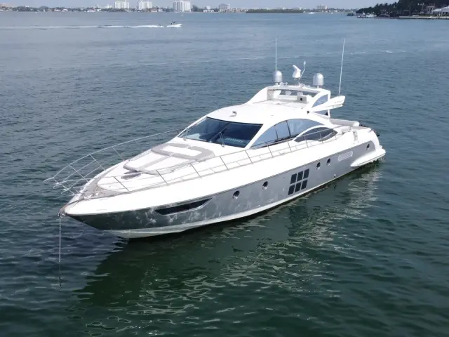 LIFE IS GREAT | Azimut 62S — 13 / 33