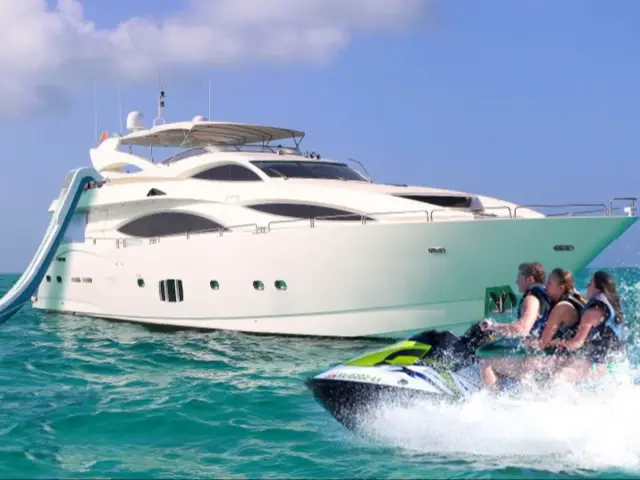 YCM105 | Sunseeker 105 — 7 / 75