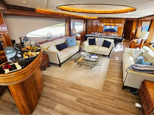 YCM105 | Sunseeker 105 — 57 / 75