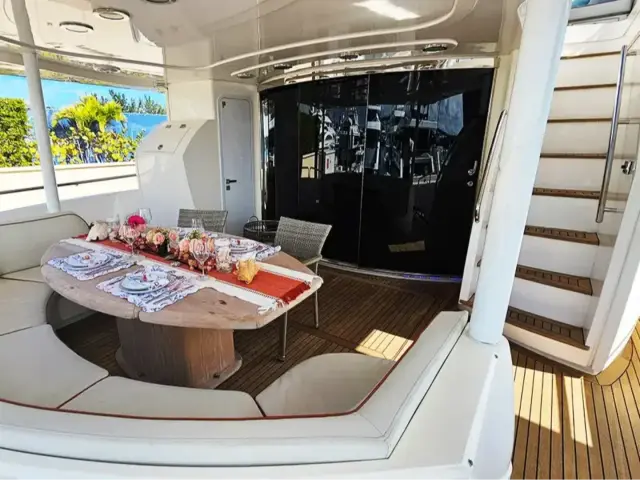 YCM105 | Sunseeker 105 — 53 / 75