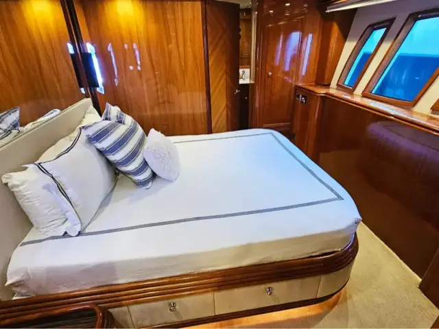 YCM105 | Sunseeker 105 — 70 / 75