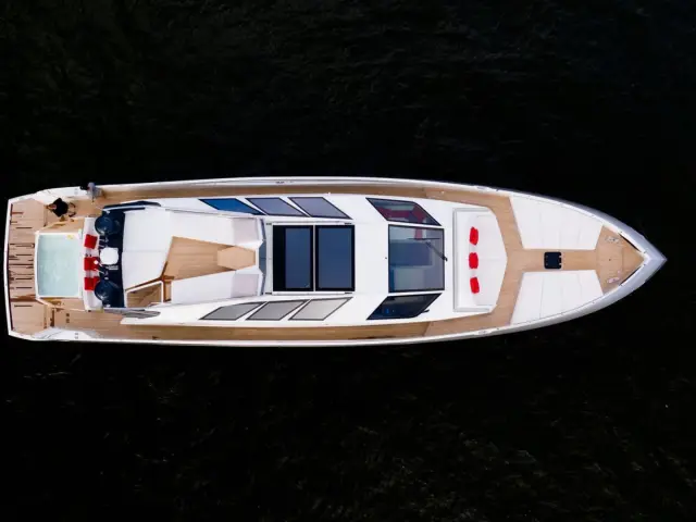 ADONIS | Numarine 80 — 14 / 74