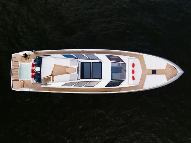 ADONIS | Numarine 80 — 13 / 74