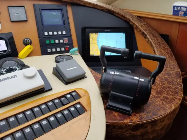 ELIZEE | Azimut 85 — 33 / 88