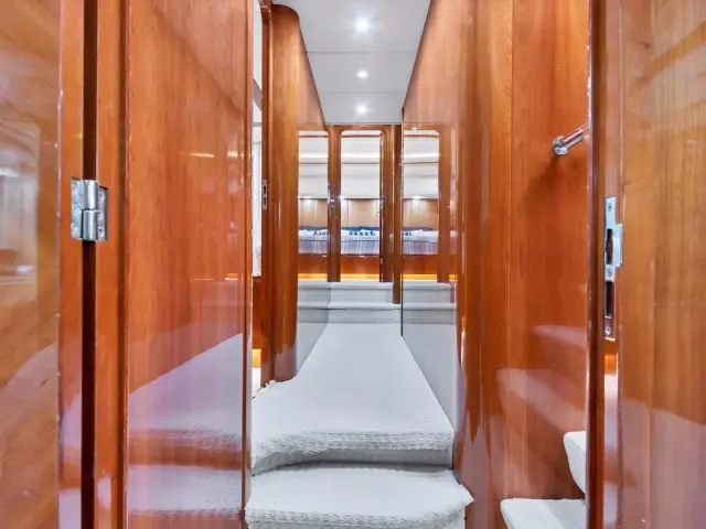 ELIZEE | Azimut 85 — 36 / 88