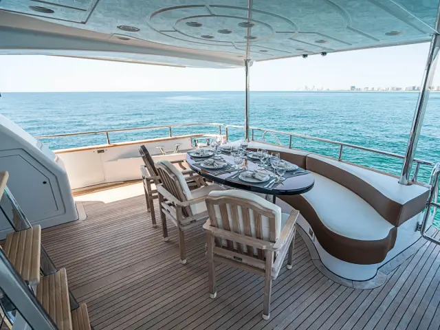 ELIZEE | Azimut 85 — 10 / 88