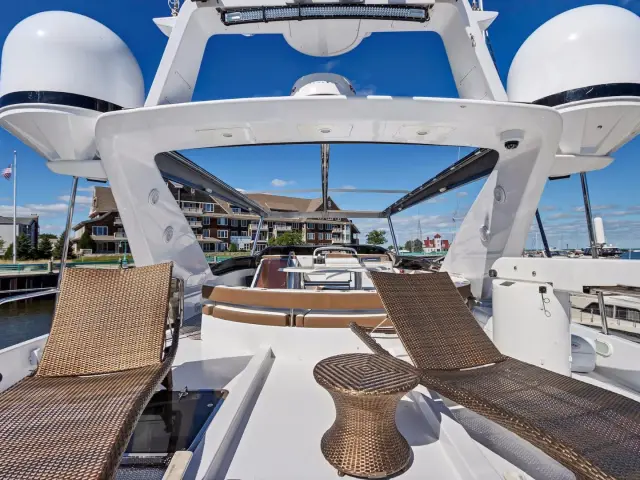 ELIZEE | Azimut 85 — 69 / 88