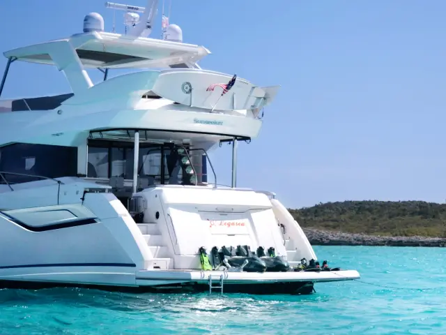 OLEGASEA | Sunseeker Manhattan 66 — 11 / 26
