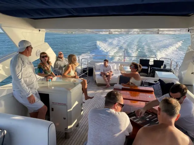 THE CABANA | Sunseeker 86 — 22 / 53