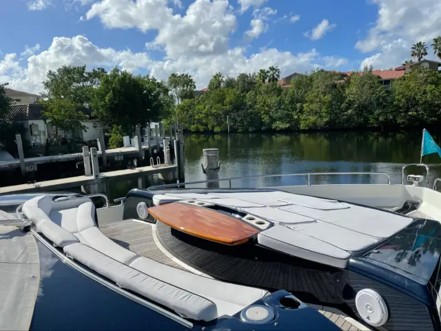 THE CABANA | Sunseeker 86 — 12 / 53