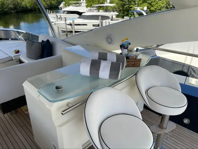 THE CABANA | Sunseeker 86 — 18 / 53