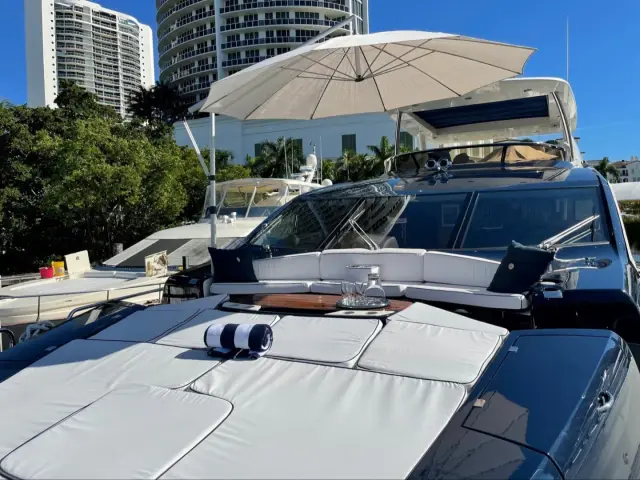 THE CABANA | Sunseeker 86 — 11 / 53