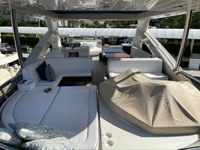 THE CABANA | Sunseeker 86 — 25 / 53