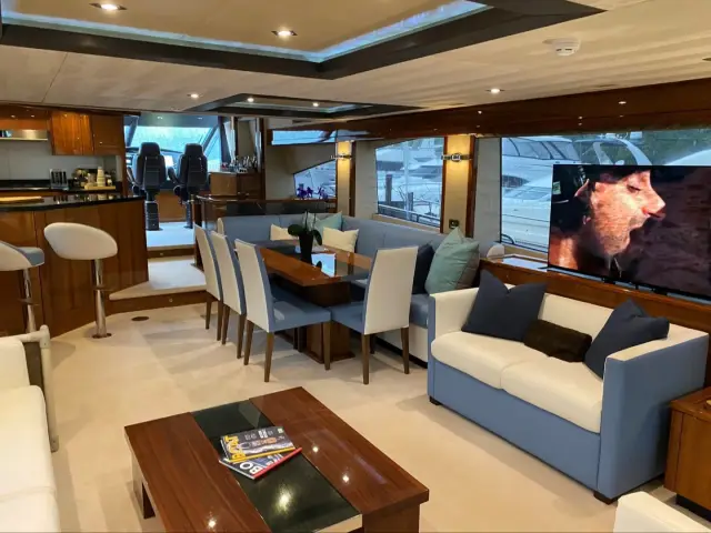 THE CABANA | Sunseeker 86 — 35 / 53