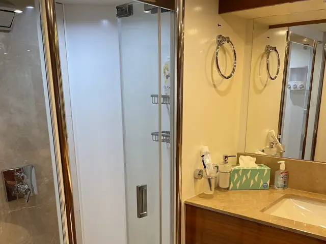 THE CABANA | Sunseeker 86 — 46 / 53