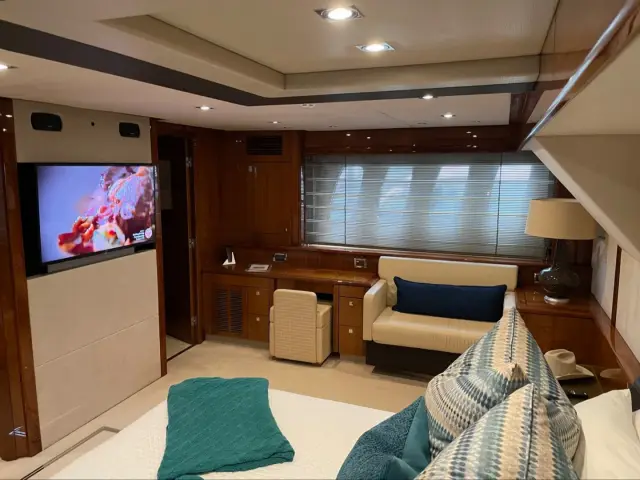 THE CABANA | Sunseeker 86 — 44 / 53