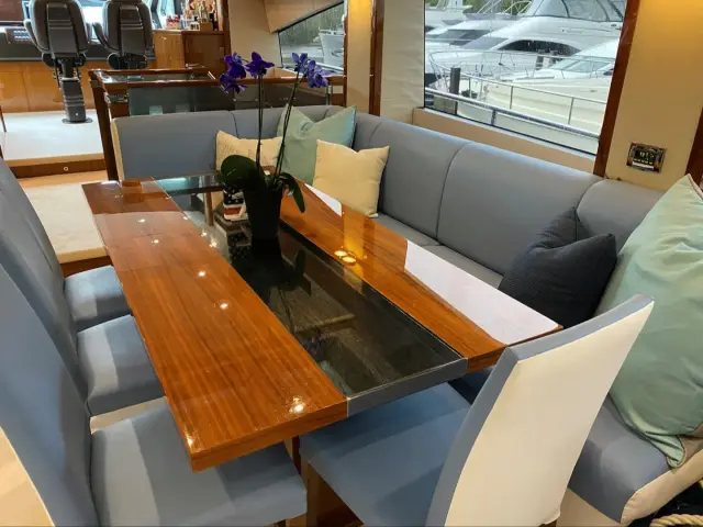 THE CABANA | Sunseeker 86 — 33 / 53