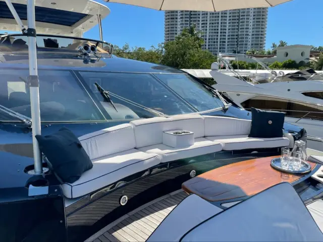 THE CABANA | Sunseeker 86 — 9 / 53