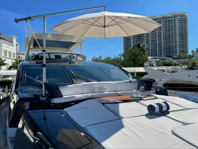 THE CABANA | Sunseeker 86 — 10 / 53
