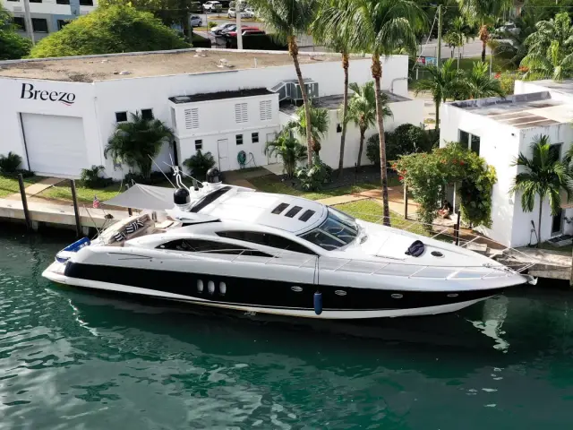 LION | Sunseeker Predator 72 — 1 / 18