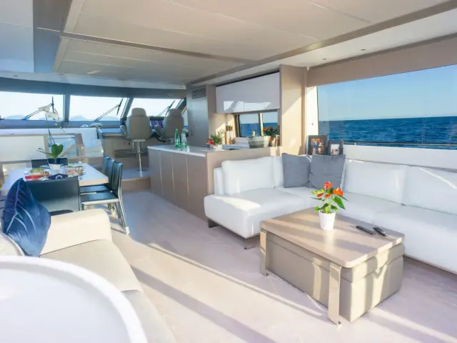 MILAMO | 76 Sunseeker Manhattan — 26 / 42