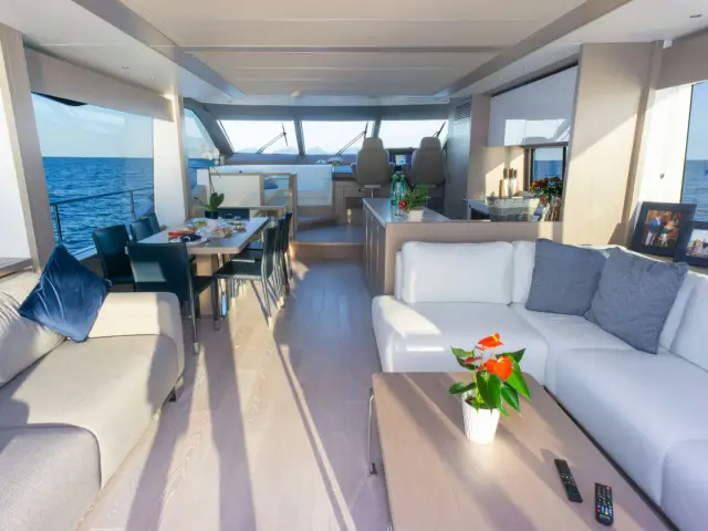 MILAMO | 76 Sunseeker Manhattan — 25 / 42