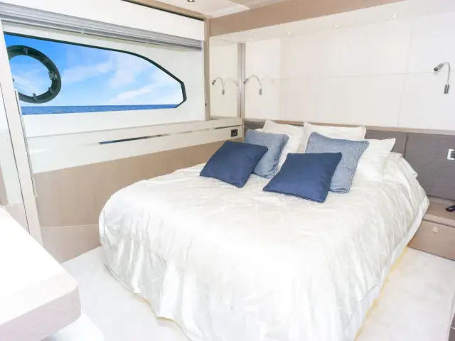MILAMO | 76 Sunseeker Manhattan — 29 / 42