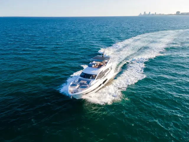 MILAMO | 76 Sunseeker Manhattan — 3 / 42