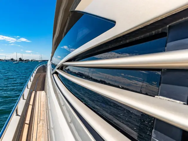 REGAL | Pershing 90 — 58 / 59