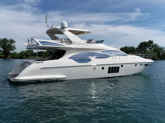 LUPO II | Azimut 70 — 8 / 57