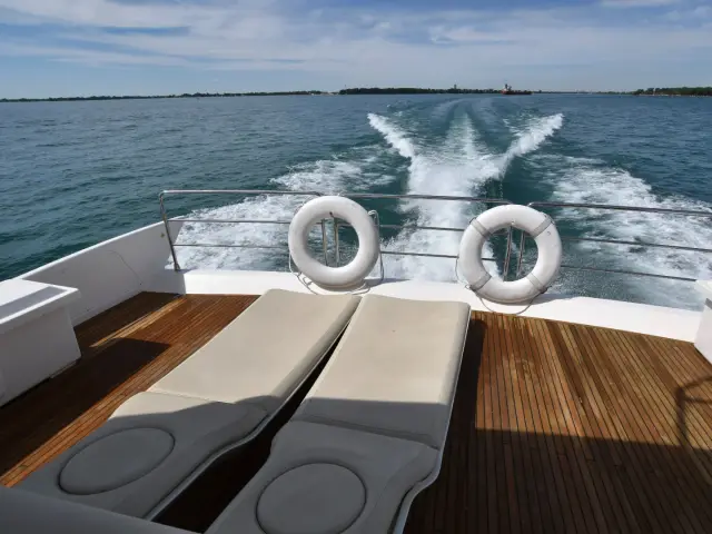 LUPO II | Azimut 70 — 19 / 57