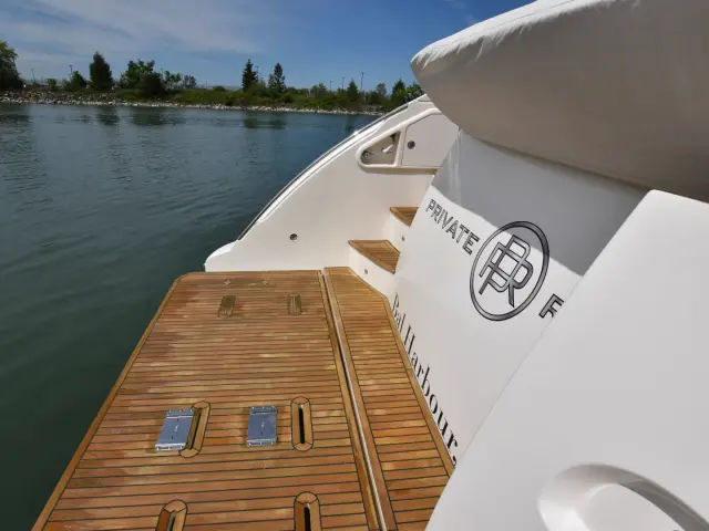 LUPO II | Azimut 70 — 21 / 57