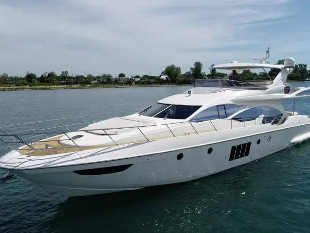 LUPO II | Azimut 70 — 10 / 57