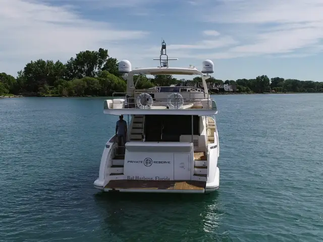 LUPO II | Azimut 70 — 7 / 57
