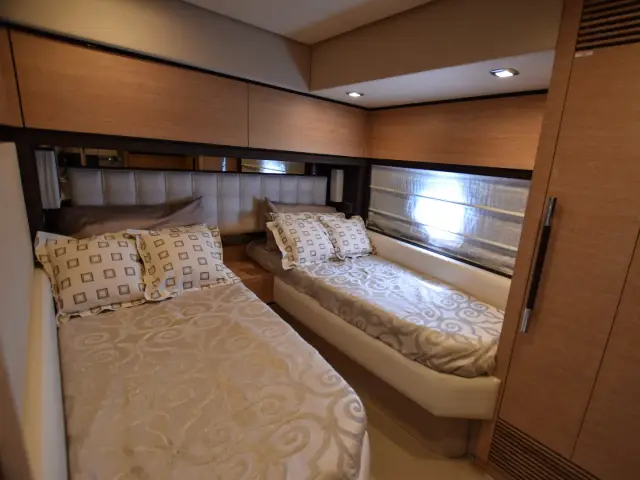 LUPO II | Azimut 70 — 54 / 57
