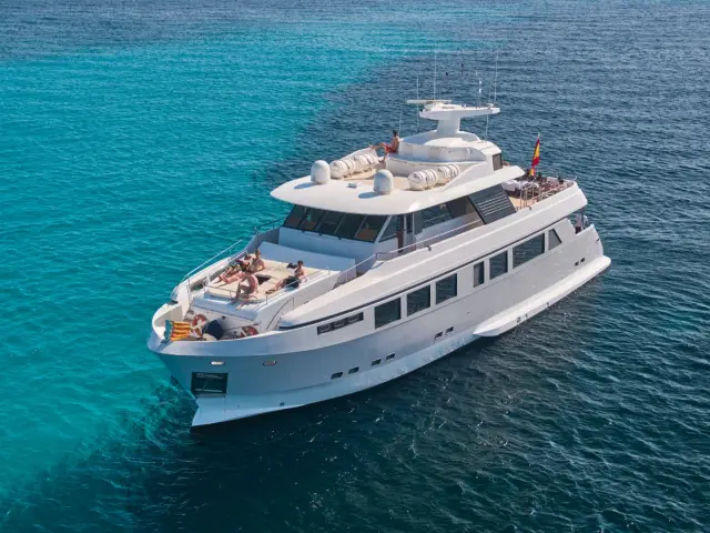 BORAMAR LUXE | Explorer 92  — 2 / 17