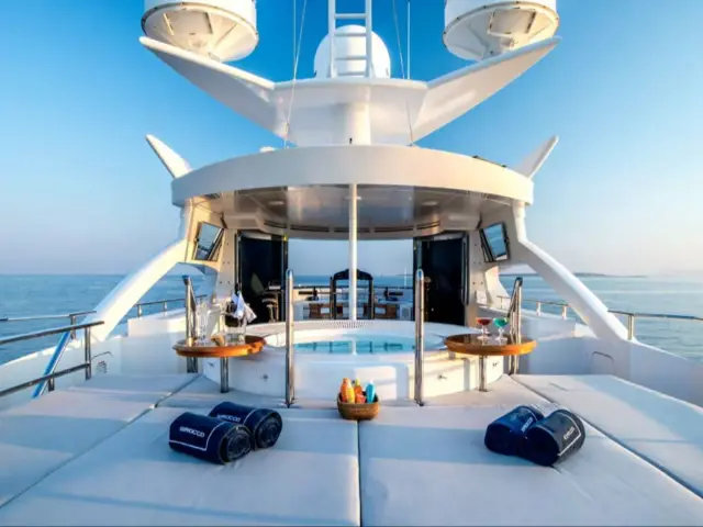 SIROCCO | Heesen 47M — 31 / 35