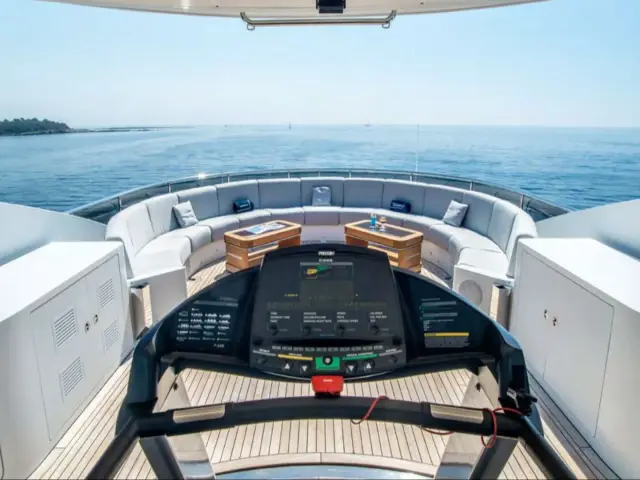 SIROCCO | Heesen 47M — 33 / 35