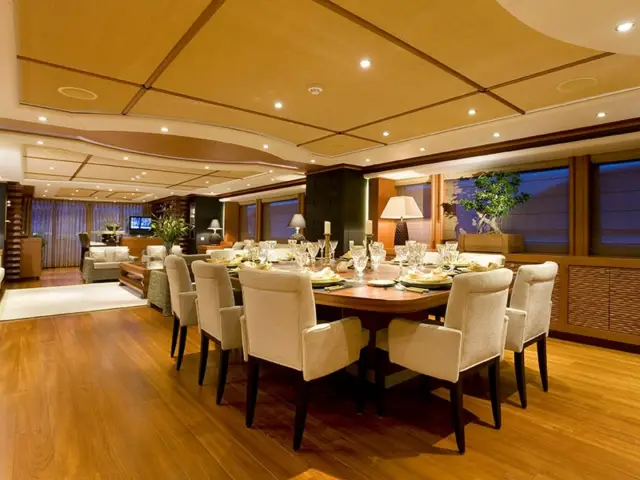 SIROCCO | Heesen 47M — 14 / 35