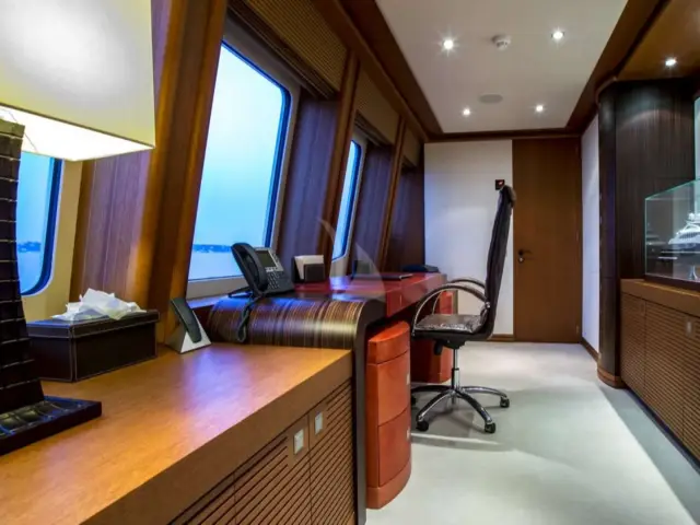 SIROCCO | Heesen 47M — 24 / 35