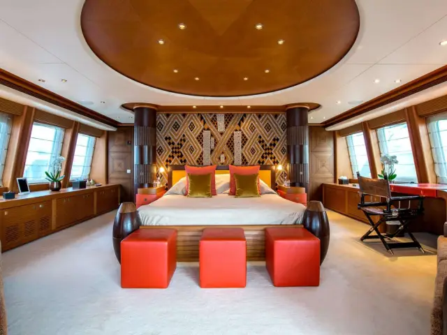 SIROCCO | Heesen 47M — 17 / 35