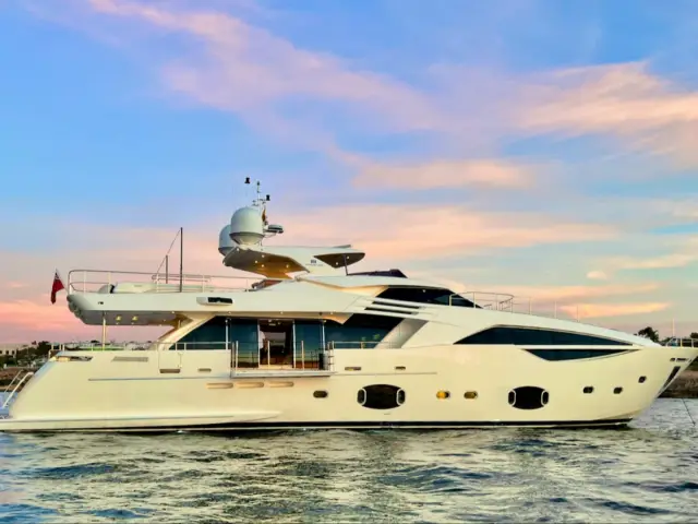 NIKO III | Ferretti Custom Line 100 — 10 / 58