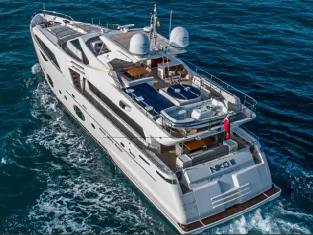 NIKO III | Ferretti Custom Line 100 — 6 / 58
