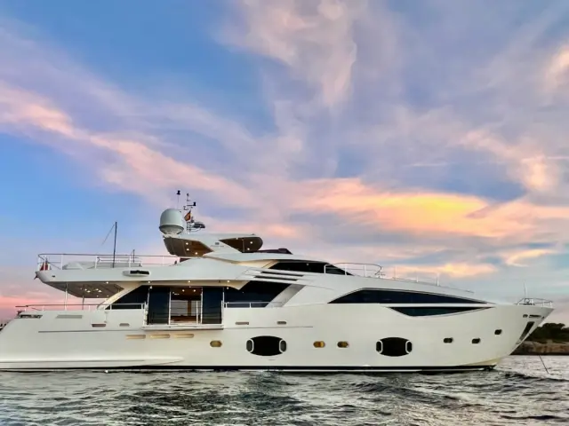 NIKO III | Ferretti Custom Line 100 — 13 / 58