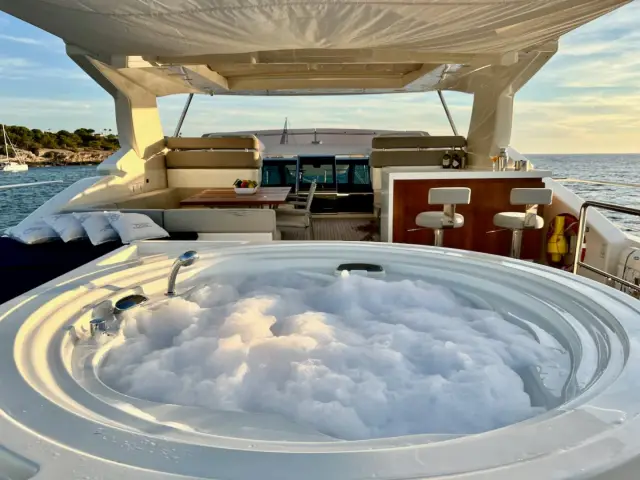 NIKO III | Ferretti Custom Line 100 — 44 / 58