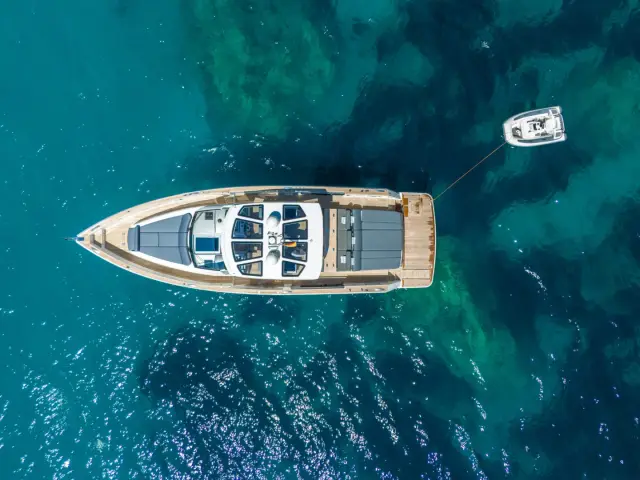 PETITCHET | Fjord 52 — 13 / 36