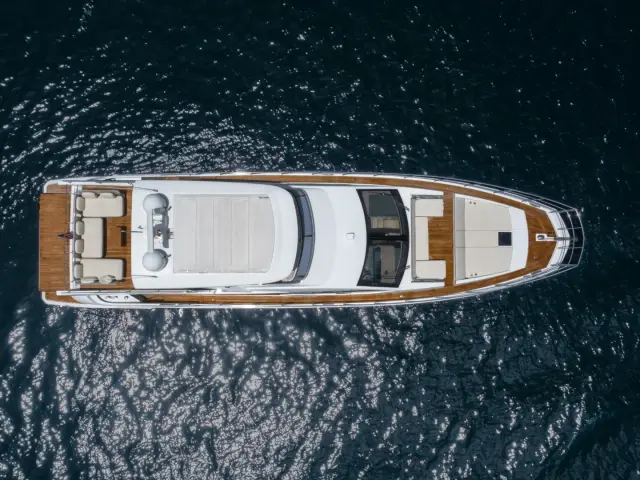 LE GRAND BLEU | Azimut 66 Fly — 53 / 64